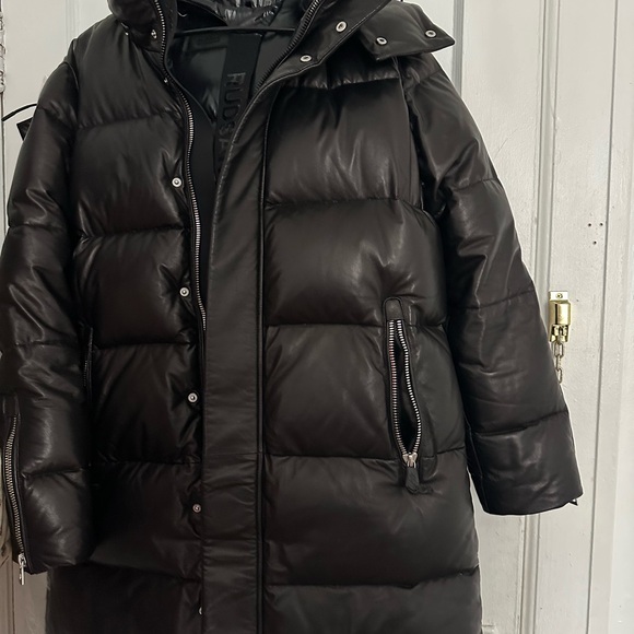 RUDSAK Jackets & Blazers - RUDSAK Sleek Black Puffer Jacket